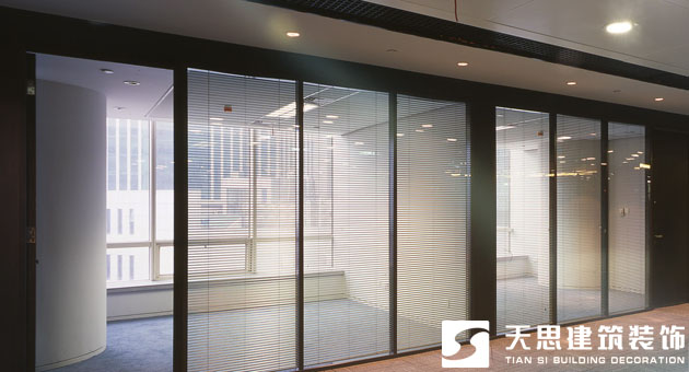 <a href=http://www.qs188.cn/ target=_blank class=infotextkey>合肥辦公室裝修</a>玻璃